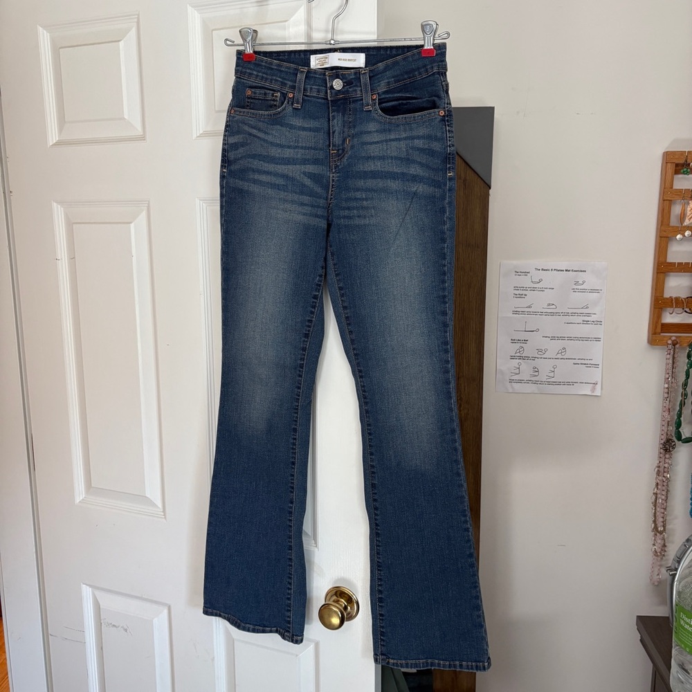 Signature by Levi Strauss Women's Boot Cut Jeans